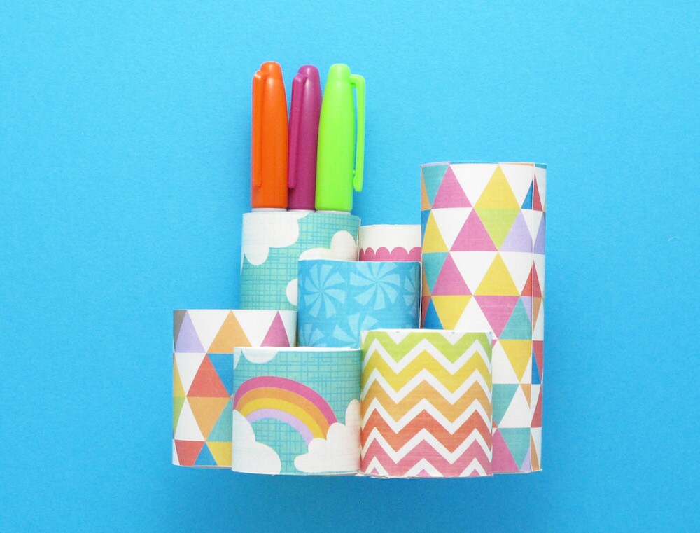 Diy Pot A Crayon En Rouleaux De Papier Toilette Lotus