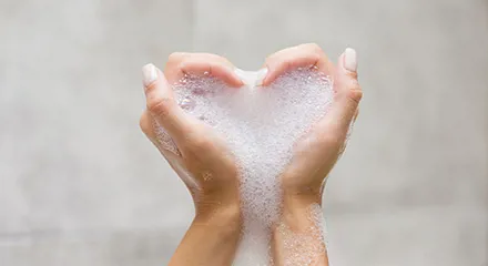 Remplacer le gel douche par du savon solide