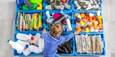 Mitä muovia voi kierrättää - kuinka muovipakkaukset kierrätetään ja mitä niistä tehdään?