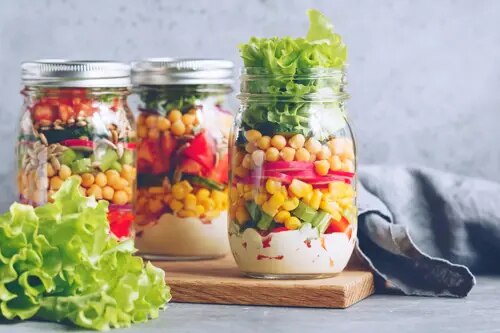 salades en couches pour un pique-nique